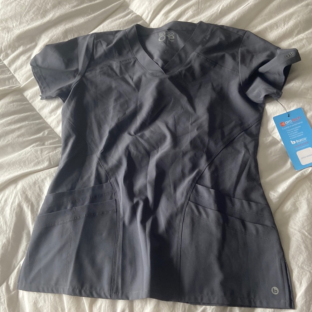Granite barco one scrub top